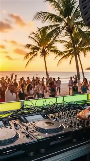 Beat Experience use Headphone 🎧 - Tor Monitor Ketua Remix By Jho Entertaiment