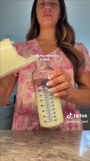First Pump of the Day: Morning Breast Milk Pumping Routine