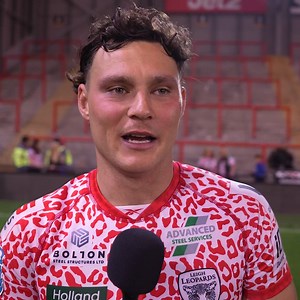 🗣️ "𝗜𝗧'𝗦 𝗣𝗥𝗢𝗕𝗔𝗕𝗟𝗬 𝗠𝗢𝗥𝗘 𝗢𝗡 𝗧𝗛𝗘𝗠 𝗗𝗢𝗜𝗡𝗚 𝗖𝗢𝗢𝗟 𝗧𝗛𝗜𝗡𝗚𝗦" As Lokie adds more assists to his already impressive record this season, he's quick pass on credit to his team mates. See his interview in full ➡️ https://tinyurl.com/3tp538e8 | Leigh Leopards