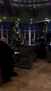 Με βαθιά θλίψη αποχαιρετώ έναν δάσκαλο της ελληνικής μουσικής,τον Διονύση Σαββόπουλο, που ευτύχησα να τον γνωρίσω από κοντά και να τον τραγουδήσω.. Η φωνή σου, οι στίχοι σου, το θάρρος σου στην τέχνη, θα με συνοδεύουν σαν φάρος. Εγω προσωπικά αλλά και όλη η γενιά μου εμπνευστήκαμε από το δρόμο που χάραξες, με τα τραγούδια σου να γίνονται όχημα ελευθερίας και συνείδησης. Θερμά συλλυπητήρια στη γυναίκα του, στην οικογένειά του, σε όλους μας που χάσαμε έναν δημιουργό που δεν έγραψε απλώς μουσική — 