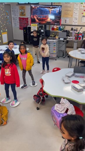 Elena Becker🐝Kindergarten Teacher💚 on Instagram: "Can’t wait for the Hive to be back together on Wednesday to do some of my favorite winter activities! These are clips from my groups 2 and 3 years ago. Fun things to do when you return: - Snowball fight ❄️: I get scratch paper and write cvc and High Frequency words on them. We then crumble them up into a ball. With lots of rules we then split the room in half for a snowball fight! Group with the least amount on their side wins. We open up the s