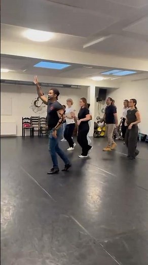 First salsa moves for our beginners! They are doing so well 💃🕺