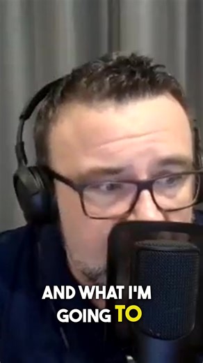 Lee Addison, internationally recognised Rugby League coach and coach educator, is offering an online coach course that anybody in the rugby league world can join FOR FREE! 👍 Individual coaches, clubs, schools, and organisations can secure access to these events to gain access to modern coaching methods, player development strategies, and practical insights tailored to all levels of the game. 🏉 The seminar host has coached at 2 x NRL clubs, 2 x World Cups and 3 x Elite High Schools. He has deve