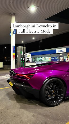 Lamborghini Revuelto: Electric Mode Silent Savage
