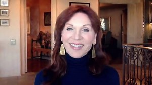 Marilu Henner talks about Hallmark’s ‘Aurora Teagarden Mysteries’