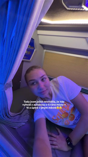spací autobus – jak pohodlně přespat a cestovat 2v1
