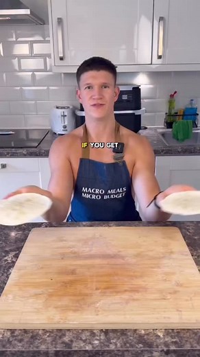 Comment the word LOSE & I’ll send over my free weight loss guide Ingredients ⤵️ (Per Taco) 90g Chicken Mince 1 Mini Tortilla 20g Sliced Carrot 20g Sliced Red Cabbage 1 Cheese Slice 5g Peri Peri Rub 5g Peri Mayo Macros ⤵️ 272 Calories 23g Protein 22g Carbs 10g Fats Shoutout to the original creator: @davefellfitness | Ash Leach