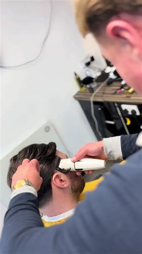 Expert Tapered Haircut Techniques for Barbers