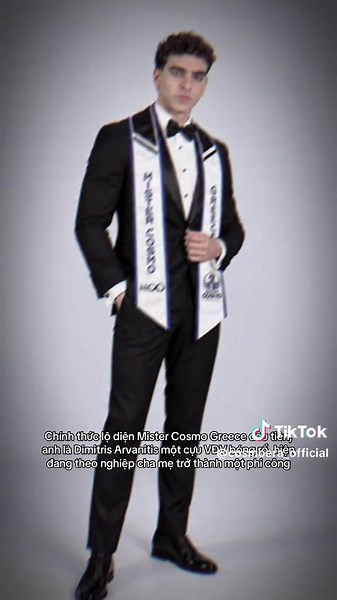 Dimitris Arvanitis năm nay 22 tuổi, cao m89, anh đam mê DJ, diễn xuất, thể hình, leo núi đá, bóng rổ #cosmoera #mistercosmo #mistercosmogreece #greece