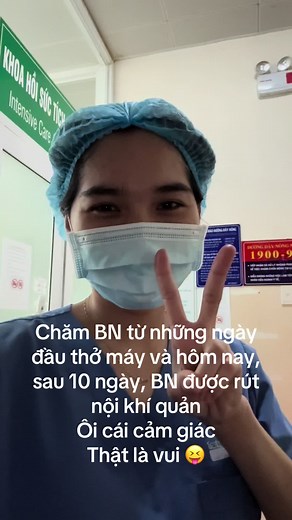 Sinh hiệu hiện tại Mạch : 80 l/p, SpO2: 99% (oxy canula 5l/p), huyết áp 120/65 mmHg, nhiệt 37 độ, nhịp thở 21l/p #hanhblouse #icu #nurse #hocycogivui👩🏻‍⚕️💙 #sinhvienyduoc #dieuduong