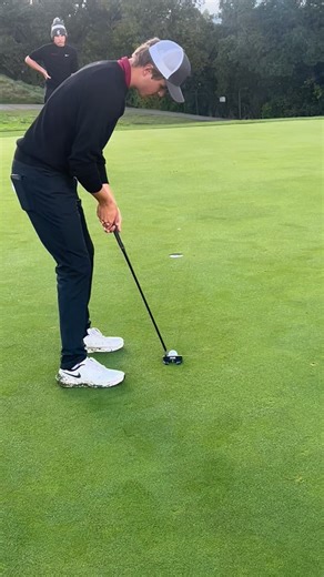 Santa Clara Men's Golf on Instagram: "@tucker_sweeneygolf taking advantage of the Dew read line and demonstrating a strong early walk! #scugolf #gobroncos #stampedetogether"