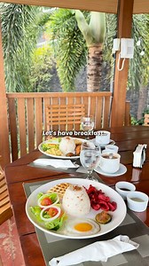 Breakfast with a View? Yes, Please! Start your day right with a delicious breakfast while soaking in the breathtaking sea view. Nothing beats the combo of good food, fresh air, and a relaxing morning by the beach. Tag your breakfast buddy & let’s feast! 🍳🥐☕ #BreakfastWithAView #AnilaoAwariBay #MorningVibes #BeachfrontBreakfast #BatangasGetaway #TaraBatangas #BeachEscape #WeekendGetaway #AnilaoAwariBay #BeachfrontBliss #RelaxByTheSea #YourDreamEscape #batangasresort #batangas #resort #unwind #v
