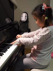 292K views · 15K reactions | Bach: Preludio No. 6 en Re Menor, BWV 875 Anke Chen (5), piano | POR SIEMPRE COLONEROS | Facebook