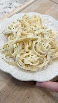 Creamy Fettuccine Alfredo