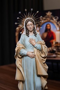 Hand-painted Our Lady of Hope Statue Virgin Mary Blessed Mother Statue Catholic Christian Decor for Home Altar Religious Gift for Women Men - Etsy