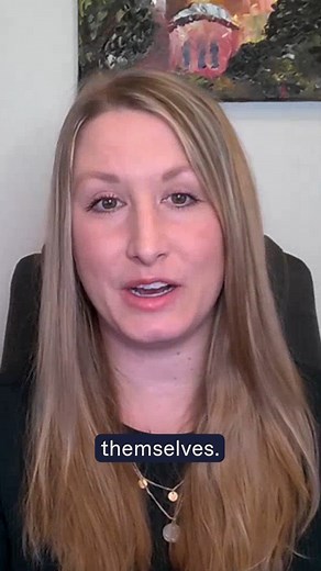 GIF's in email signatures?! 🤯 Yes, you heard correctly! Kayla Davison, Global Brand and Design Manager at Experlogix reveals how they use Exclaimer to add some flair to their email signatures and effortlessly update them for everyone in the company. #ExclaimerEmail #MarketingTools #MarketingStrategy #B2Bmarketing #customerfeedback | Exclaimer