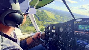 private pilot runway approach with turbulance aboard piper cherokee 180
