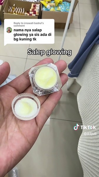 Replying to @irnawati badrul nak glowing dan nak hilangkan melasma boleh try sapu setiap malam seluruh wajah salep glowing ini #salepglowing #glowing #tabitaskincareoriginal