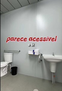 Respondendo a @Amanda Gonçalves um banheiro 100% pra todas as deficiências? É possível, tem lugar que só não quer fazer mesmo! #acessibilidade #banheiroacessível #banheiropcd #pcd #pessoacomdeficiência