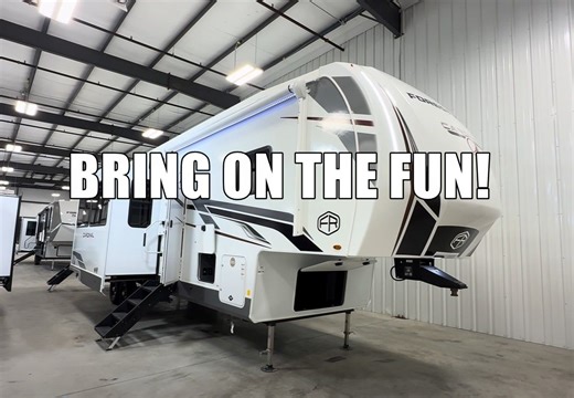 The 2026 Cardinal 35FUN Is a Fifth-Wheel RV That Lives Up to Its Name