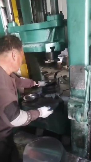 Hydraulic Double Action Deep Draw Press How To Use The Double-Action Hydraulic Press #machine #china