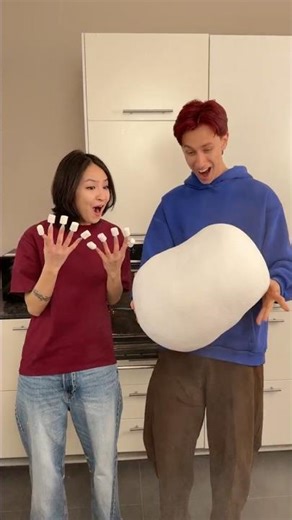 Giant Marshmallow Hack 😦😍