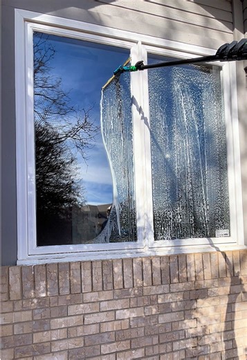 Tips for Sparkling Clean Windows: Stay Glassy!