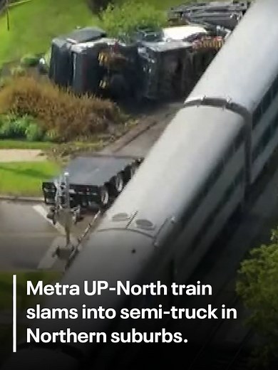A Metra UP-North train struck a semi-truck Thursday afternoon near Green Bay Road and Linden in #Wilmette