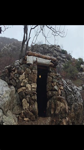 Building a Strong Winter Shelter Off-Grid