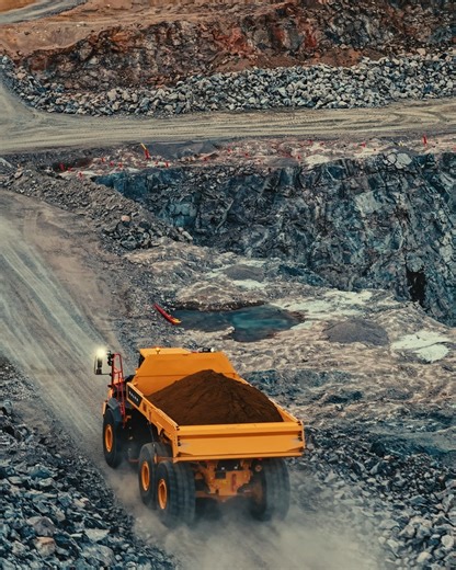 The new-generation Volvo A60 is here, and it’s built to handle the toughest work on site. With one of the highest payload capacities in its class, the A60 is designed to shift more material efficiently across large mining, quarry and civil operations, helping reduce cycle counts and boost productivity. Engineered with a stronger frame, improved driveline and refined suspension, the A60 delivers stability and performance across challenging and uneven terrain. The updated cab design supports long 