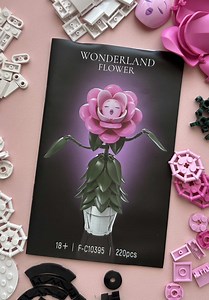 alice in wonderland lovers, this lego set is for you 🩷🌸🫖 #aliceinwonderland #legoflowers #disneyfan #disney #buildingblocks