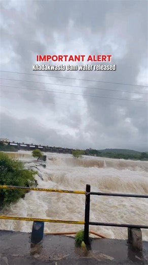 🚨 IMPORTANT ALERT 🚨Khadakwasla Dam water released today🕘 At 9:00 AM, 38,000 cusecs of water released🌧️ Due to heavy rainfall & rising water levels | Hello Pune
