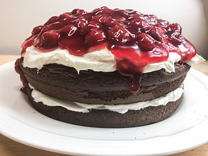 Looking for a delicious and simple summer cake? This simple cake recipe starts with using a box cake mix and pie filling. Click here for full recipe: https://catherinesplates.com/recipe/simple-black-forest-cake/ | Catherine's Plates