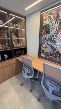 Looking to set up a home office? Check out these tips!
