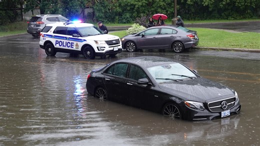 Watch Thursday's storm cause hail, flooding in Ottawa and Gatineau
