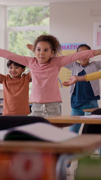 Die besten Faschingslieder für Kindergarten-Kids!