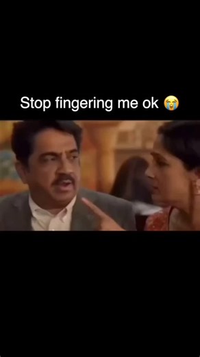 Who knows?? on Instagram: "Pointing a finger at someone while talking is often seen as rude or disrespectful. It can come across as aggressive, even if the person doesn’t mean it that way. Instead of focusing on the words being said, the other person may feel attacked or uncomfortable by the gesture. What might seem like a small habit can actually change the whole tone of a conversation. Good communication is not only about what we say but also how we present ourselves. Using open hand gestures 