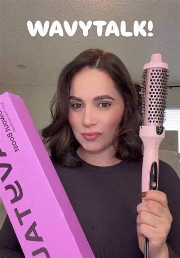 Este San Valentín no se trata de regalar lo típico… se trata de regalar algo que sí se use y sí se sienta personal. A veces los mejores regalos no son los más caros, son los que dicen “sí te conozco”. 💝 @Lauu Nieblas #wavytalk #TikTokvalentinesday #wavytalkfindyourperfectmatch #ValentinesDayGift #GiftForHer