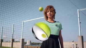 DKNY Be Delicious Eau de Parfum 2 Piece Gift Set For Women - Perfume Spray 1.0 Fl. Oz. & Body Lotion 3.4 Fl. Oz.