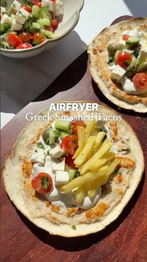 Greek Style Smashed Tacos 🌮🇬🇷 #airfryer #tacos #greek #chicken #smashedtacos #recipe