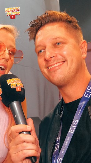 1.4M views · 4.4K reactions | Es darf ruhig mal zärtlich sein  #herzogtv #spaß #comedy #interview | Herzog TV | Facebook