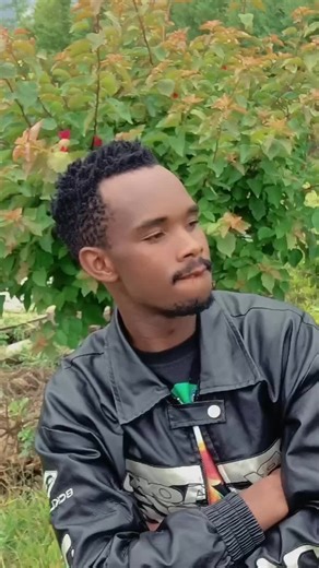 Elvishertz🎶 (@elvishertz)’s videos with original sound - 𝙙𝙟.𝙫𝙞𝙘𝙠𝙮.𝙗𝙞𝙞