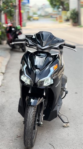 AB 160 ABS 2024 Black Overview