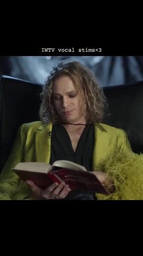My brain is 99% Interview with the Vampire at this point but you know what it’s fine he’s fine we’re all fine #iwtv #interviewwiththevampire #iwtvamc #tvl #shitpost