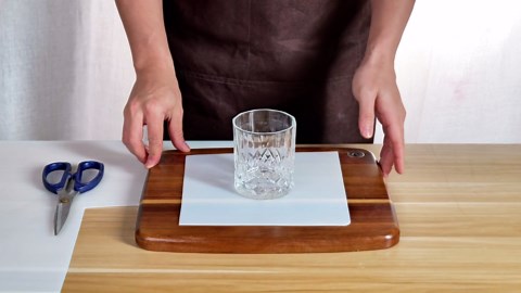 Silicone Mat for Kitchen Counter with "Edge Protection" – Quartz Countertop Protector Mats – Silicone Heat Resistant Mat – No Folds or Wrinkles – 1.4mm Thick, 24"x16", Black