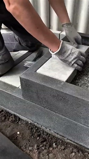 This is the function of an adhesive brake that is used quickly and pressed onto the surface