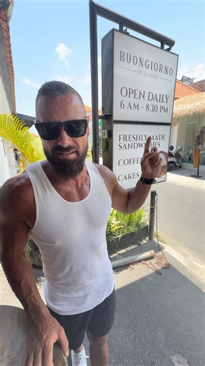 Bali Food Review #✌🏽 If you ever want to taste a sandwich that tingles every single one of your tastebuds, watch this!! Honestly, the most incredible sandwich I have ever tried & I like to think I know my food. If I didn’t train as hard as I do, I wouldn’t fit through my front door the way I eat 🙈 If you’re in Canggu, please I beg of you, TRY @buongiorno.bali While she was editing this I swear I saw @kristyjade drooling 🤤 #jclarkeconstructions #thedecksperts #decksperts #foodreview #foodie #i