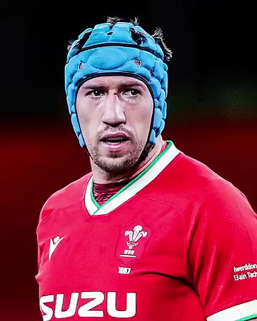39K views · 391 reactions | "It didn't quite go with the kit!" Why has Justin always worn a blue scrum cap? 梨 | Guinness Men's Six Nations | Facebook