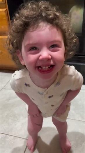 When you discover something that makes your baby belly laugh! 😆 #babyfunny #autismawareness