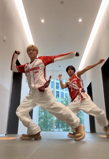 Candy Dance oleh NCT WISH: Yushi dan Riku